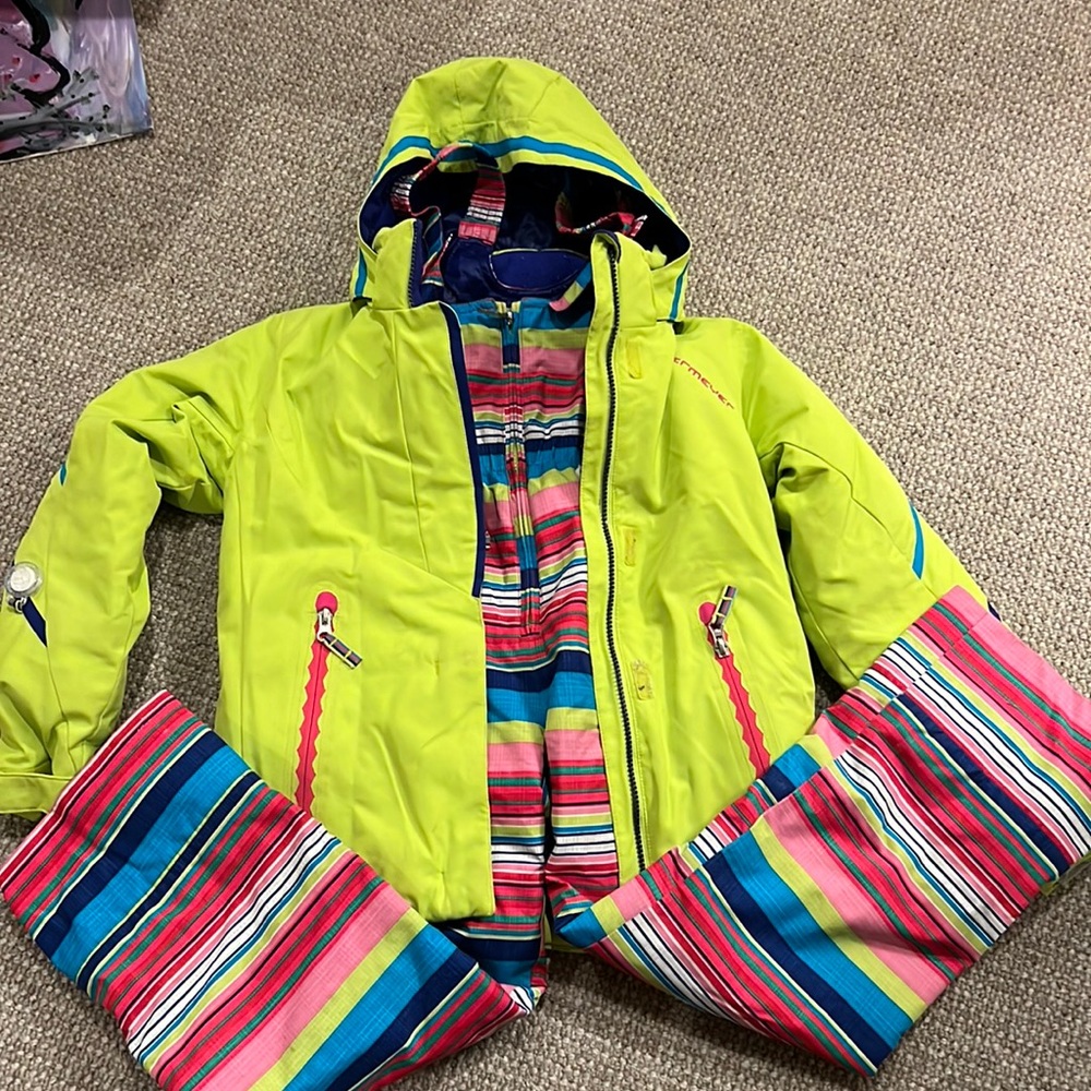 GUC Obermeyer Ski Outfit